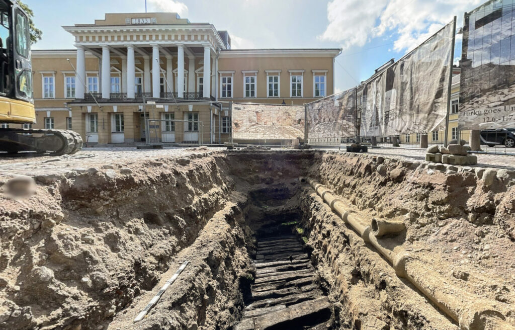 En arkeologisk undersökning utfördes som en del av huvudplanen för spårvägen på Nylandsgatan i 2021.